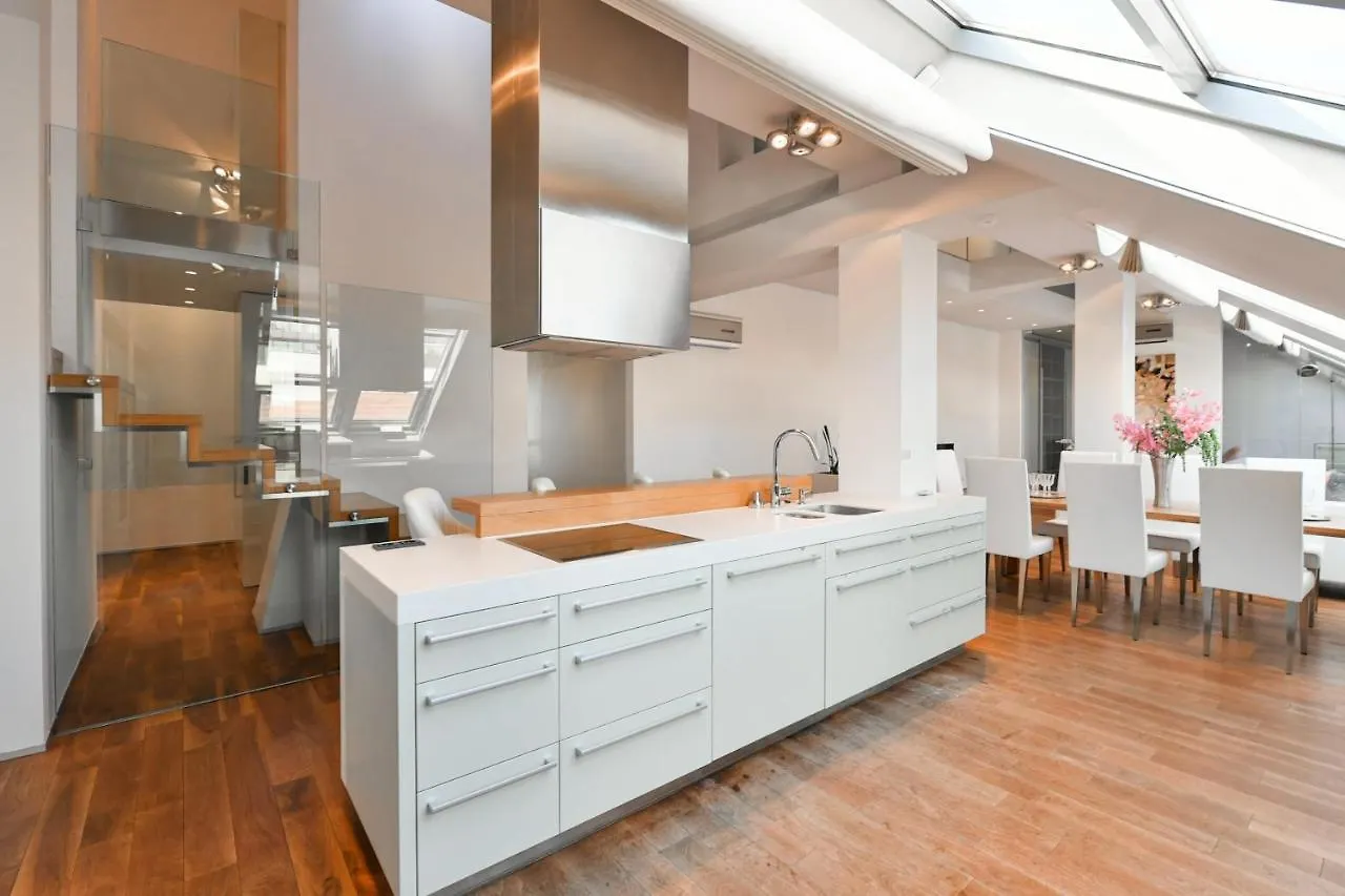 פראג Luxury Central Penthouse With Sauna, Terrace, 250M2, 5Bdrm, 3Bthrm 0*,