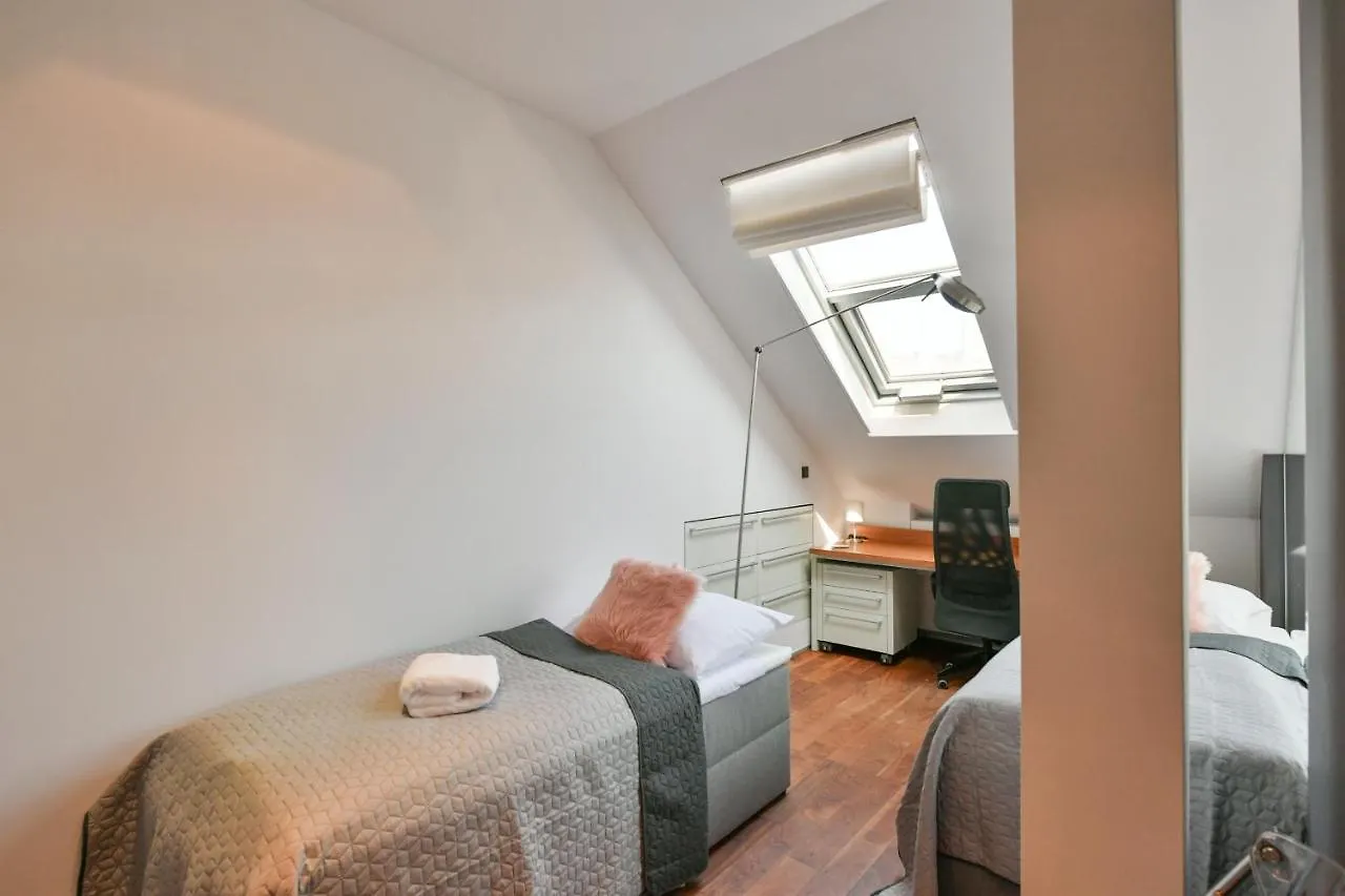 פראג Luxury Central Penthouse With Sauna, Terrace, 250M2, 5Bdrm, 3Bthrm דירה